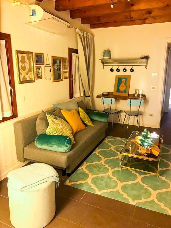 Papere e Tulipani room 5